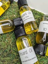 Load image into Gallery viewer, Conditioning Nourishing Beard Oil - Made by Savage Scents
